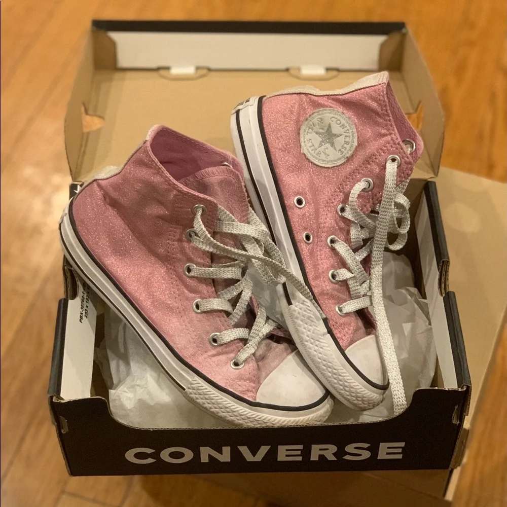 Converse CTAS pink shimmer, silver, girls sz1